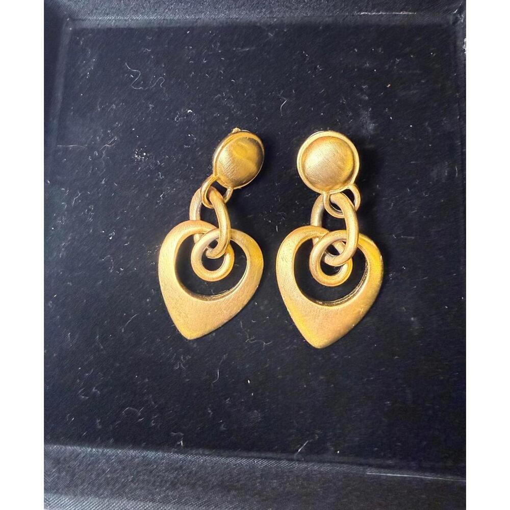 Vintage Gold Tone Heart Link Clip-On Earrings